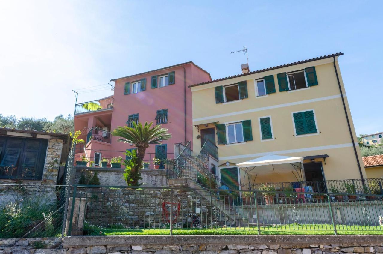 Alla Casa Rosa, Peaceful Apartment Surrounded By Greenery With Free Parking, Wifi & Air Conditioning Rapallo Exterior photo