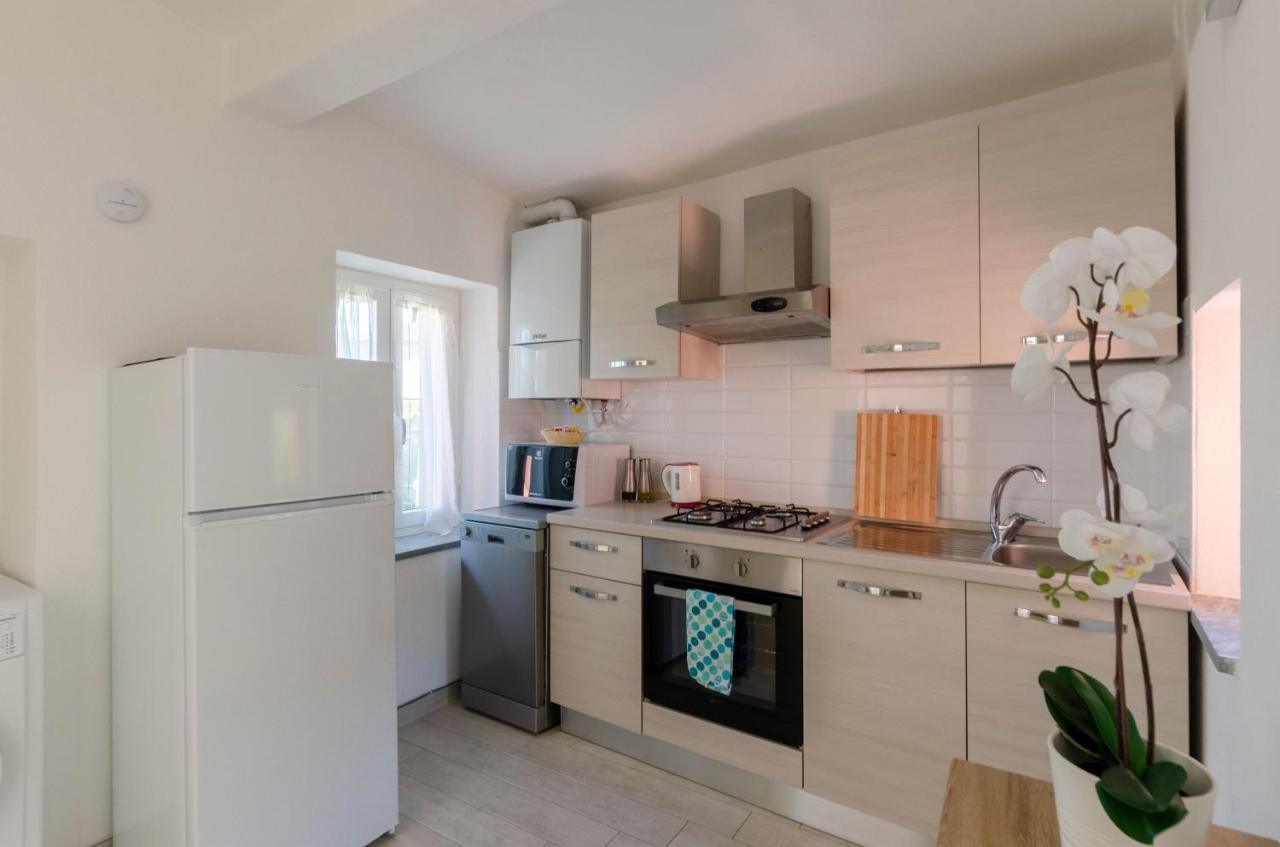 Alla Casa Rosa, Peaceful Apartment Surrounded By Greenery With Free Parking, Wifi & Air Conditioning Rapallo Exterior photo