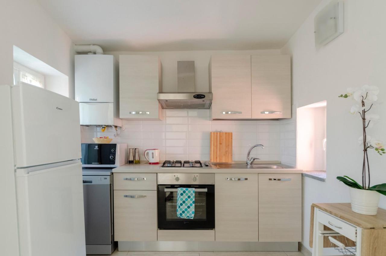 Alla Casa Rosa, Peaceful Apartment Surrounded By Greenery With Free Parking, Wifi & Air Conditioning Rapallo Exterior photo